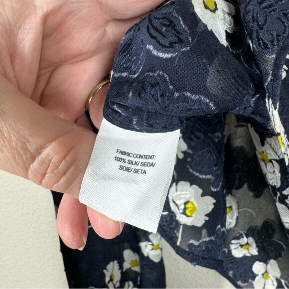 Derek Lam 10 Crosby Silk Floral Long Sleeve Blouse Navy Blue Daisy Women’s 8 - Picture 8 of 8